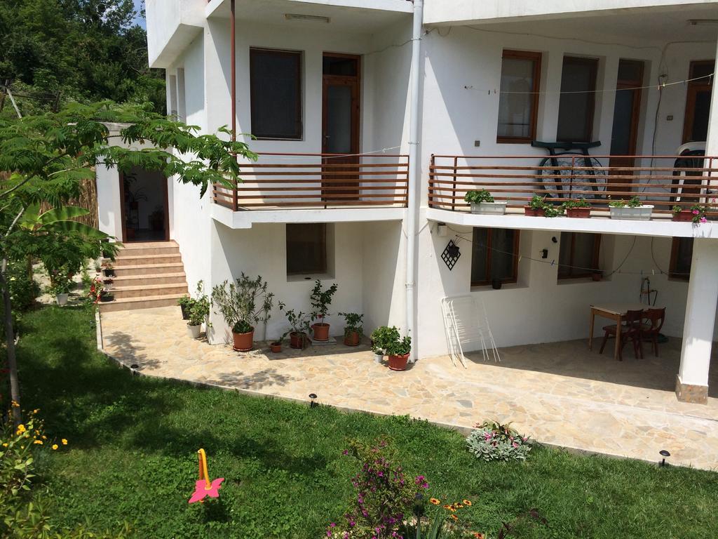 Petrovi Guest House Obsor Exterior foto