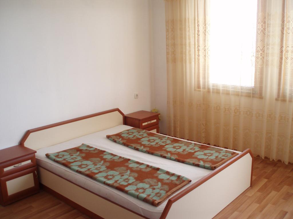 Petrovi Guest House Obsor Exterior foto